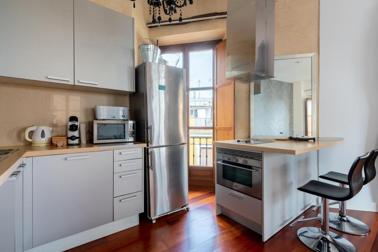 סביליה Cathedral Apartment, Upper Floor Apartment מראה חיצוני תמונה