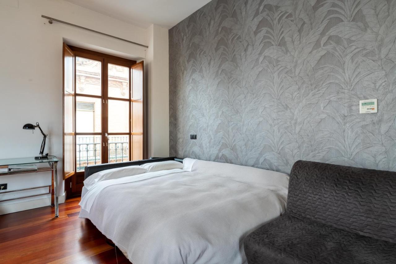 סביליה Cathedral Apartment, Upper Floor Apartment מראה חיצוני תמונה