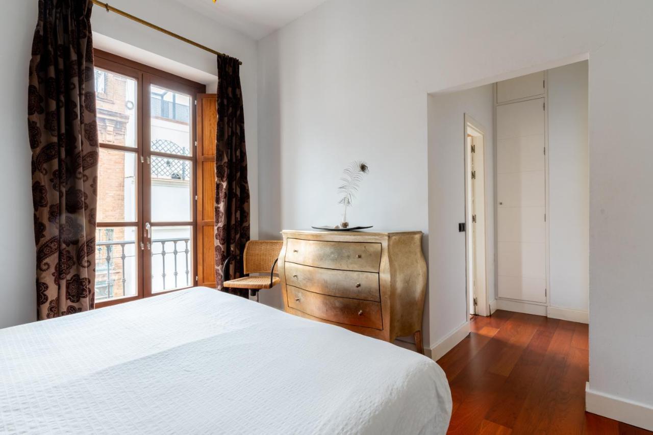 סביליה Cathedral Apartment, Upper Floor Apartment מראה חיצוני תמונה