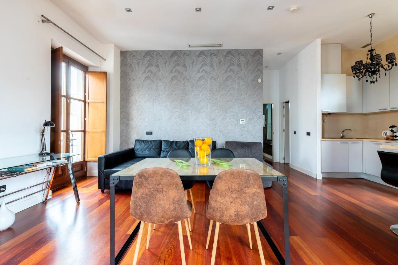 סביליה Cathedral Apartment, Upper Floor Apartment מראה חיצוני תמונה