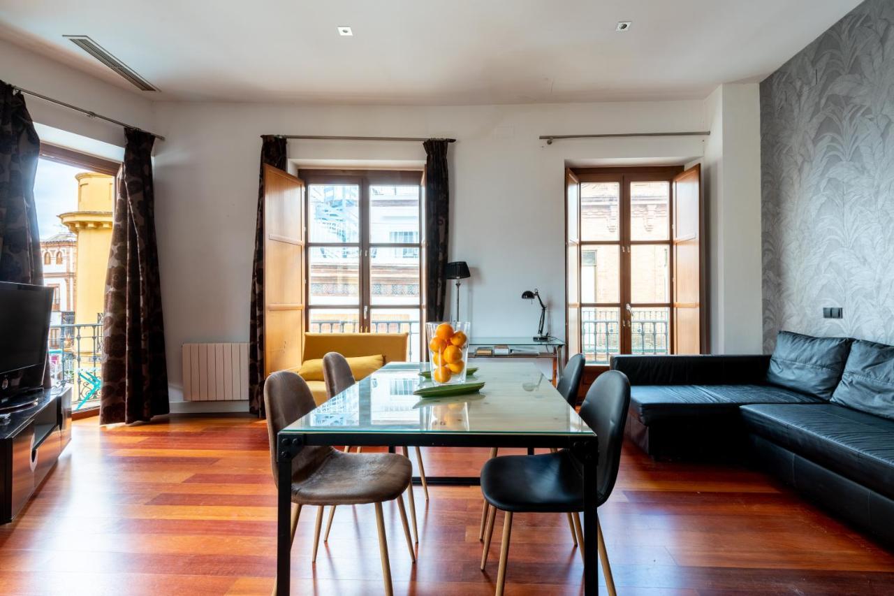 סביליה Cathedral Apartment, Upper Floor Apartment מראה חיצוני תמונה
