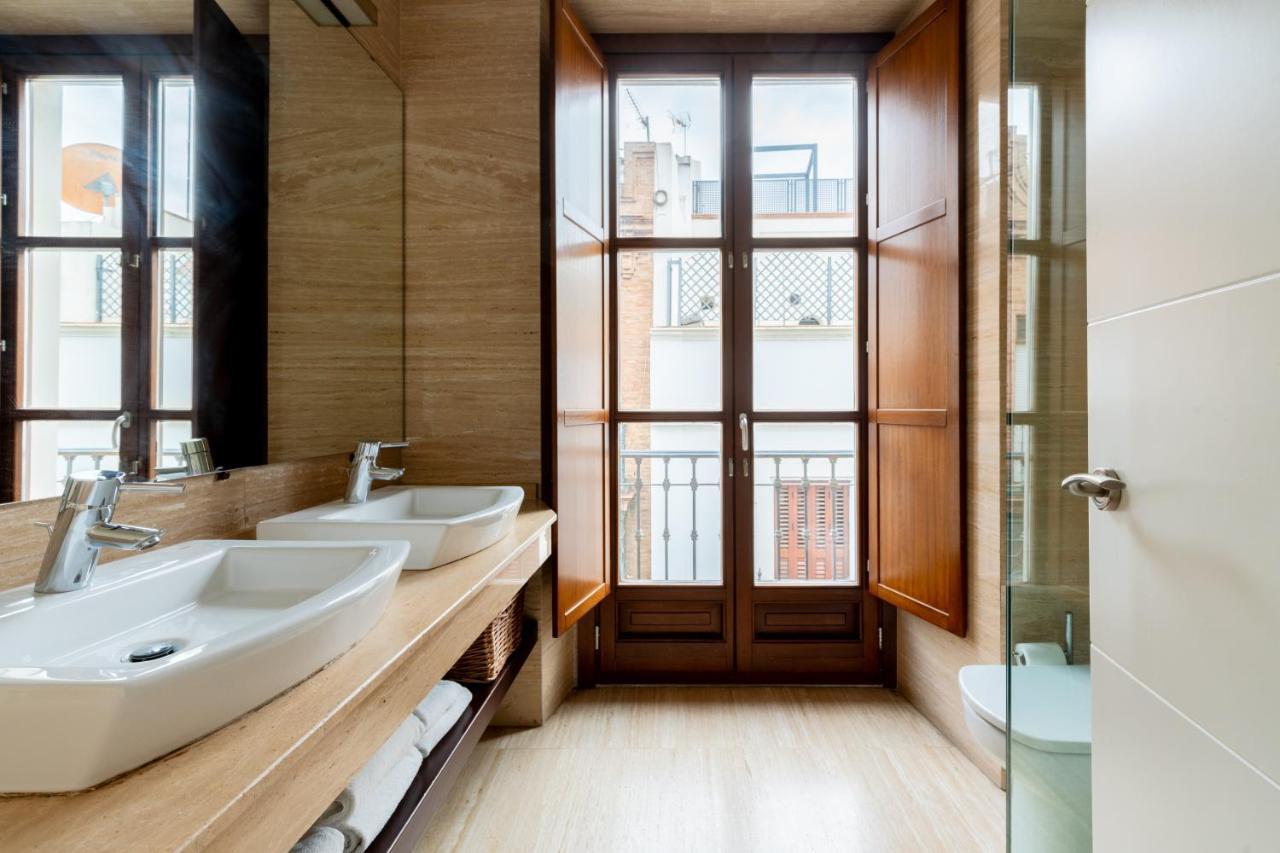 סביליה Cathedral Apartment, Upper Floor Apartment מראה חיצוני תמונה