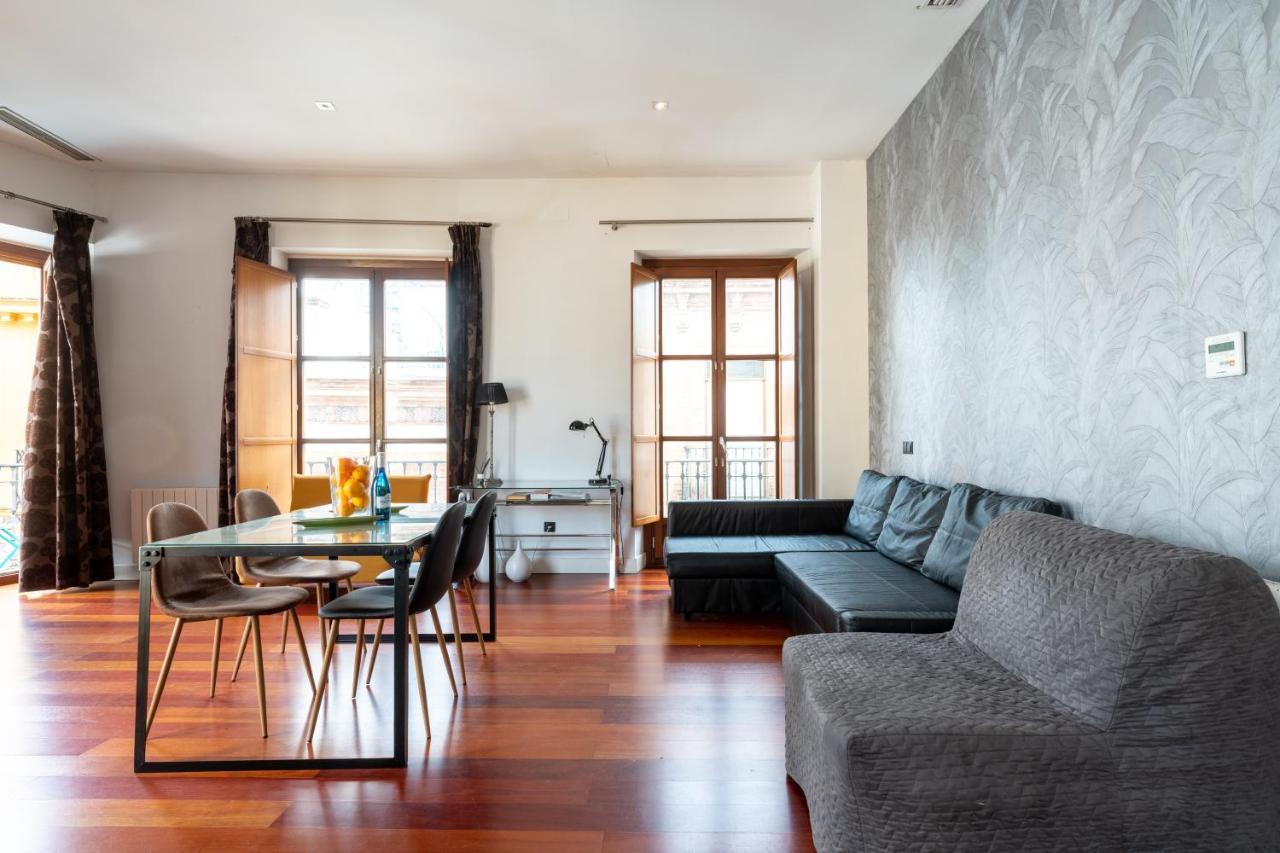 סביליה Cathedral Apartment, Upper Floor Apartment מראה חיצוני תמונה