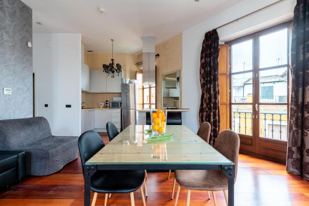 סביליה Cathedral Apartment, Upper Floor Apartment מראה חיצוני תמונה
